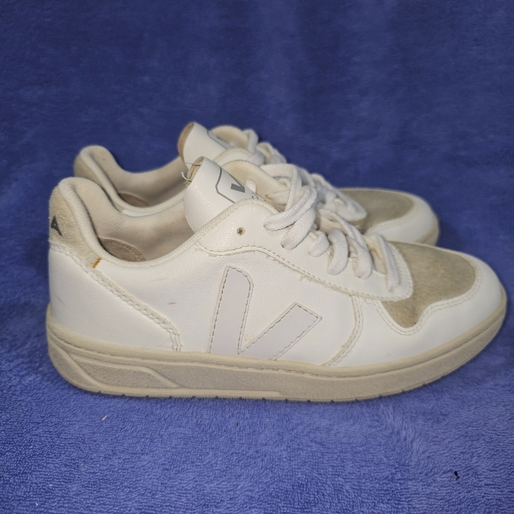 Veja V-10 B Mesh White Natural Low Top Sneakers - Picture 4 of 8